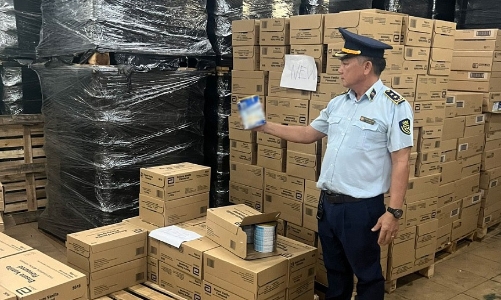 Phát hiện xưởng sản xuất sữa giả bán online quy mô lớn