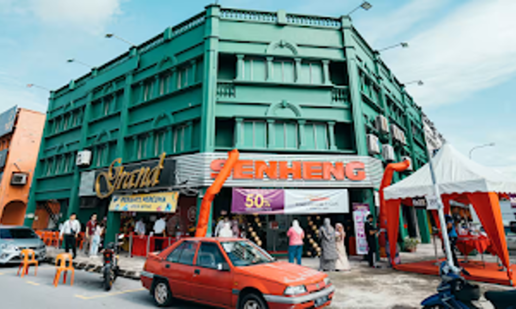 Senheng hiện tại đang điều hành 125 cửa hàng vật lý trên khắp Malaysia nhưng cho biết tương lai công ty sẽ tập trung nhiều hơn vào kinh doanh trực tuyến.
