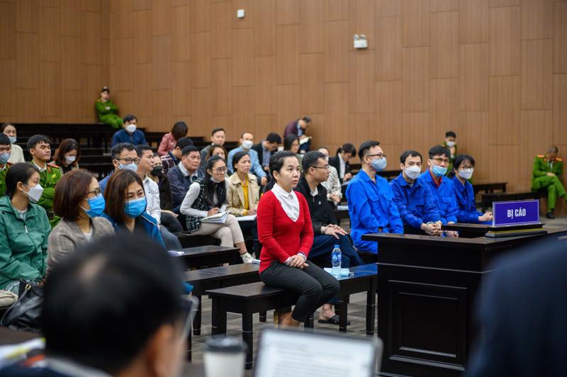 Các bị cáo tại phiên tòa sơ thẩm hồi tháng 3/2023.