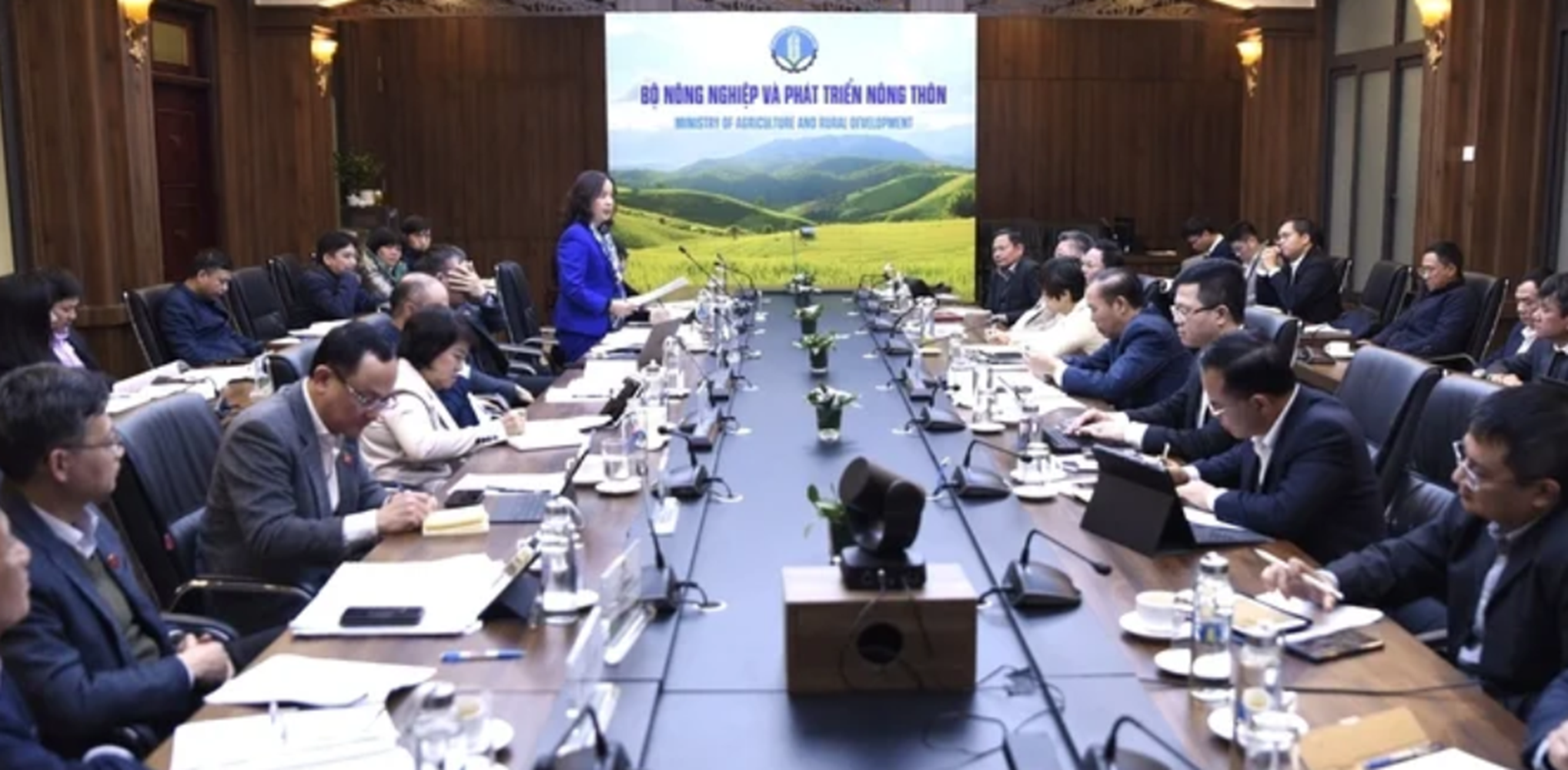 Bộ Nông nghiệp và Phát triển nông thôn làm việc với đoàn công tác Ủy ban Khoa học, Công nghệ và Môi trường của Quốc hội.