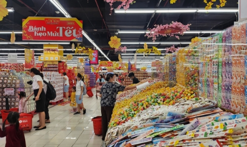 Thị trường bánh kẹo Tết Nguyên đán 2024: Hàng Việt đắt khách