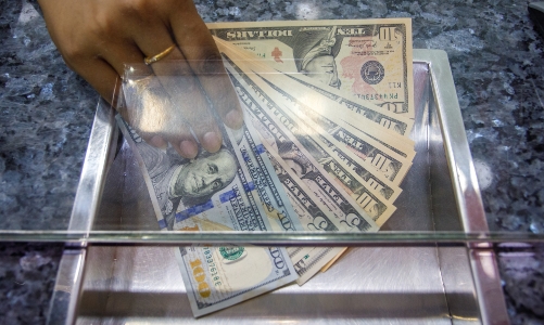 Tiền thưởng cuối năm ở Mỹ giảm mạnh