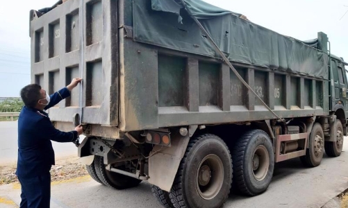 Xem xét bổ sung chế tài xử phạt xếp hàng quá tải với các cơ sở đầu mối nguồn hàng