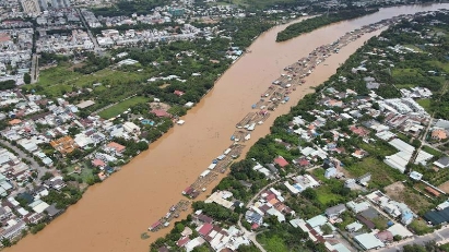 Dong Nai accelerating construction of new riverside road