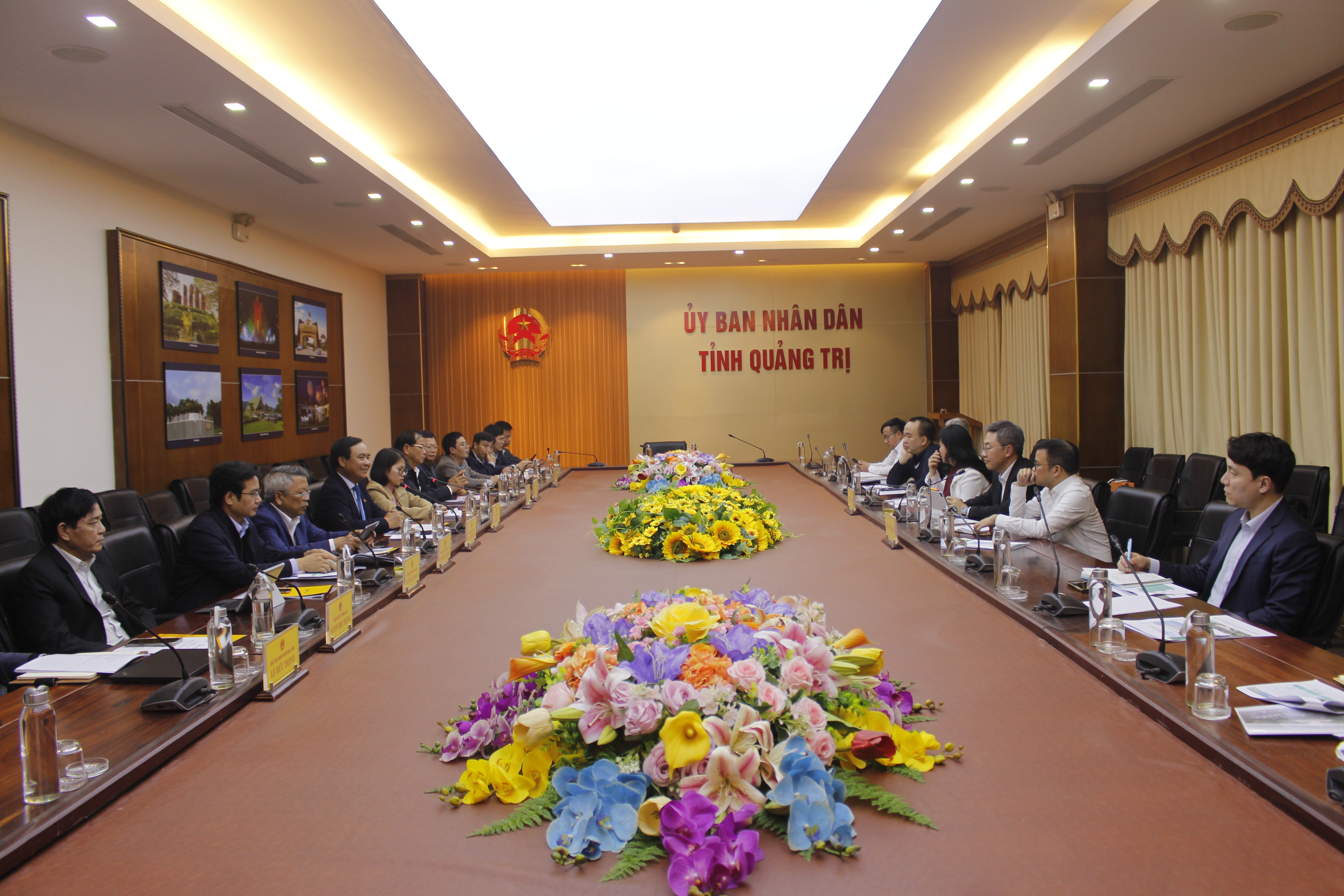 Toàn cảnh buổi làm việc Ảnh: H.T