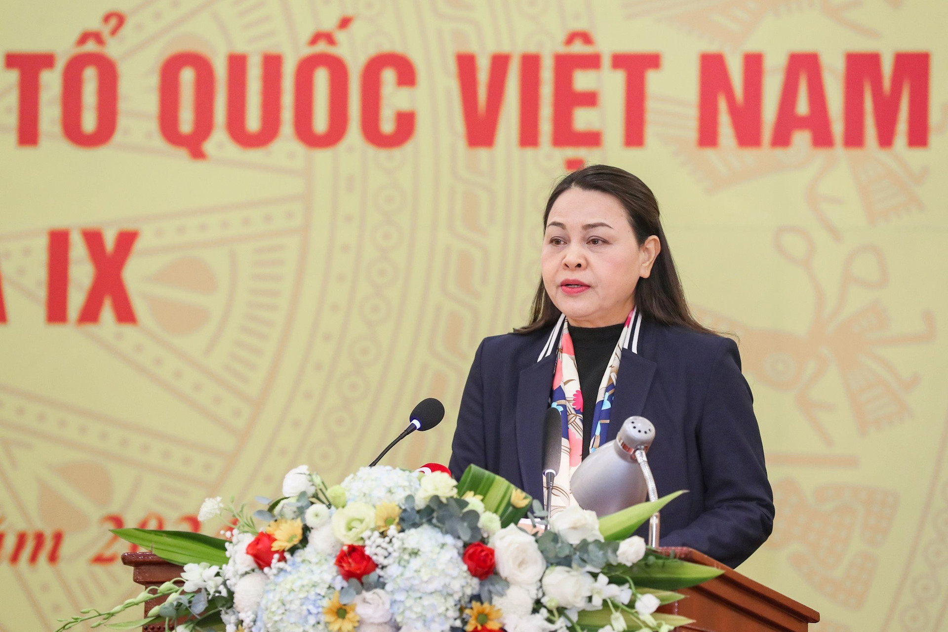 Phó Chủ tịch-Tổng Thư ký Ủy ban Trung ương Mặt trận Tổ quốc Việt Nam Nguyễn Thị Thu Hà đã trình bày tại Hội nghị