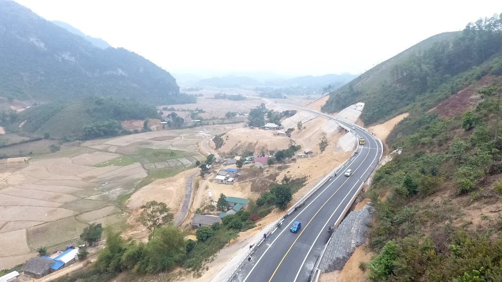 Các đơn vị đang phấn đấu trình trung ương phê duyệt cao tốc Bắc Kạn - Cao Bằng trong năm 2024.