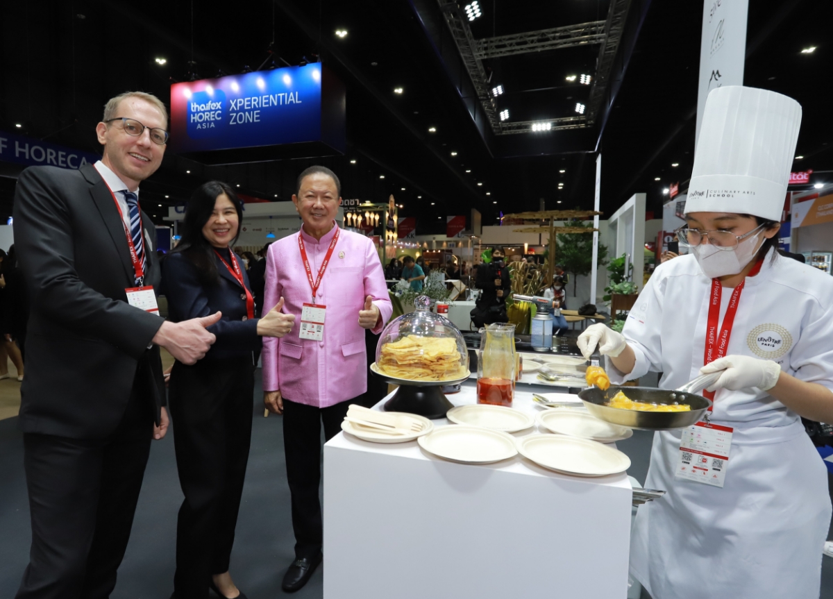 Đại diện của Koelnmesse và đơn vị đồng tổ chức tại HOREC 2023.
