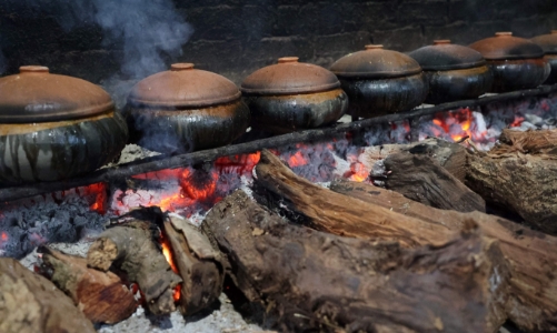 [Phóng sự ảnh] “Làng cá kho” Vũ Đại đỏ lửa đón Tết