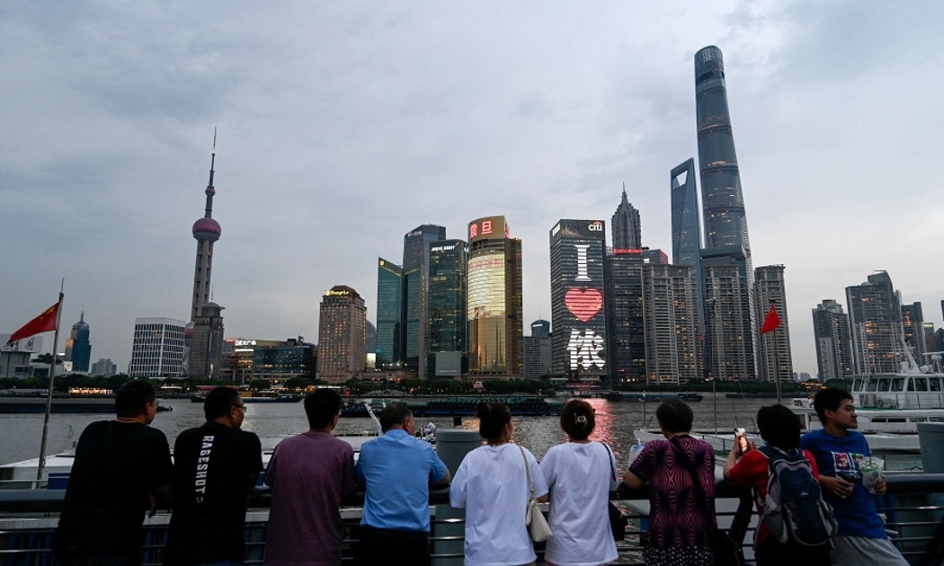 Những bất ổn trong nền kinh tế và luật chống gián điệp sửa đổi của Trung Quốc đang gây áp lực lên hoạt động đầu tư - Ảnh: Getty Images