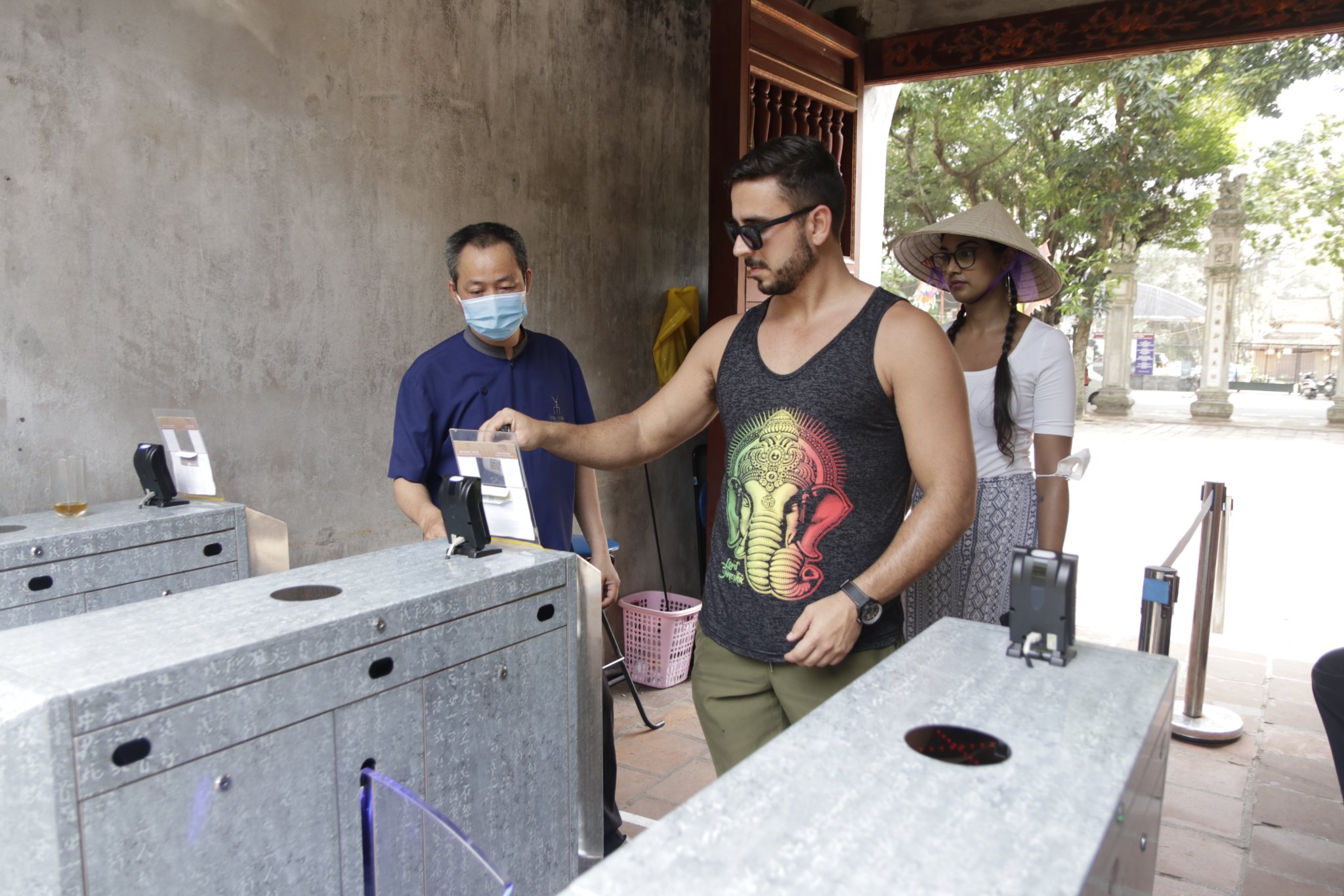 V&eacute; điện tử với c&aacute;c ưu điểm&nbsp;&ldquo;Trực tuyến&rdquo;, &ldquo;Li&ecirc;n th&ocirc;ng&rdquo; v&agrave; 