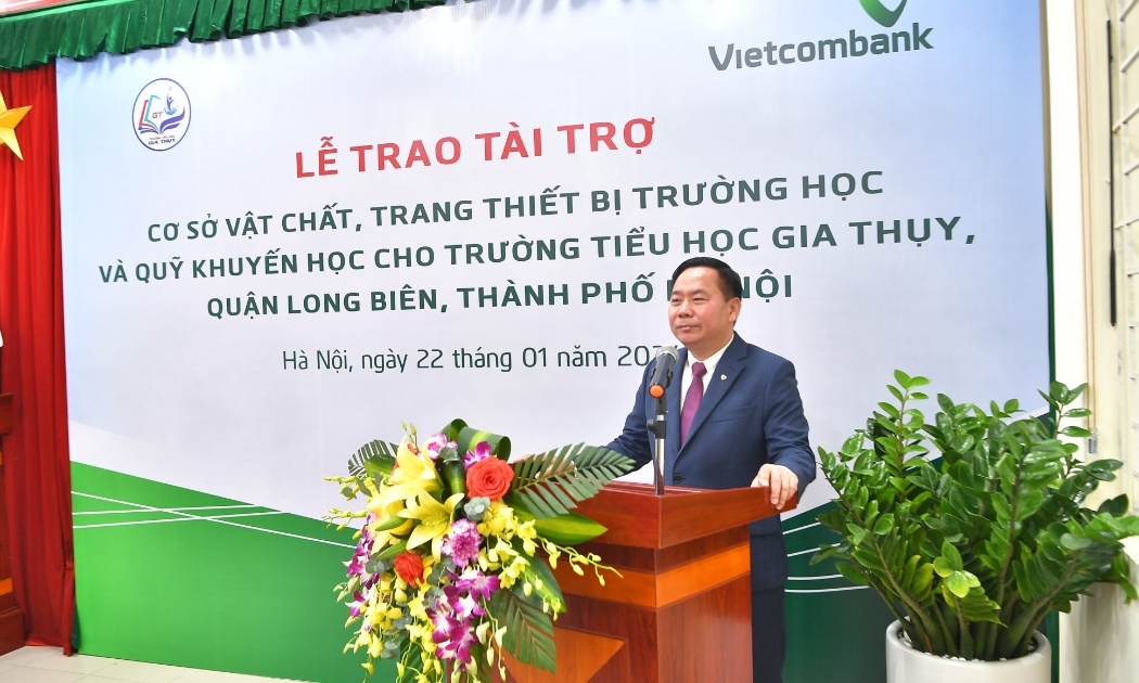 Ông Lại Hữu Phước - Ủy viên BTV Đảng ủy Vietcombank, Trưởng Ban Kiểm soát phát biểu tại buổi lễ.