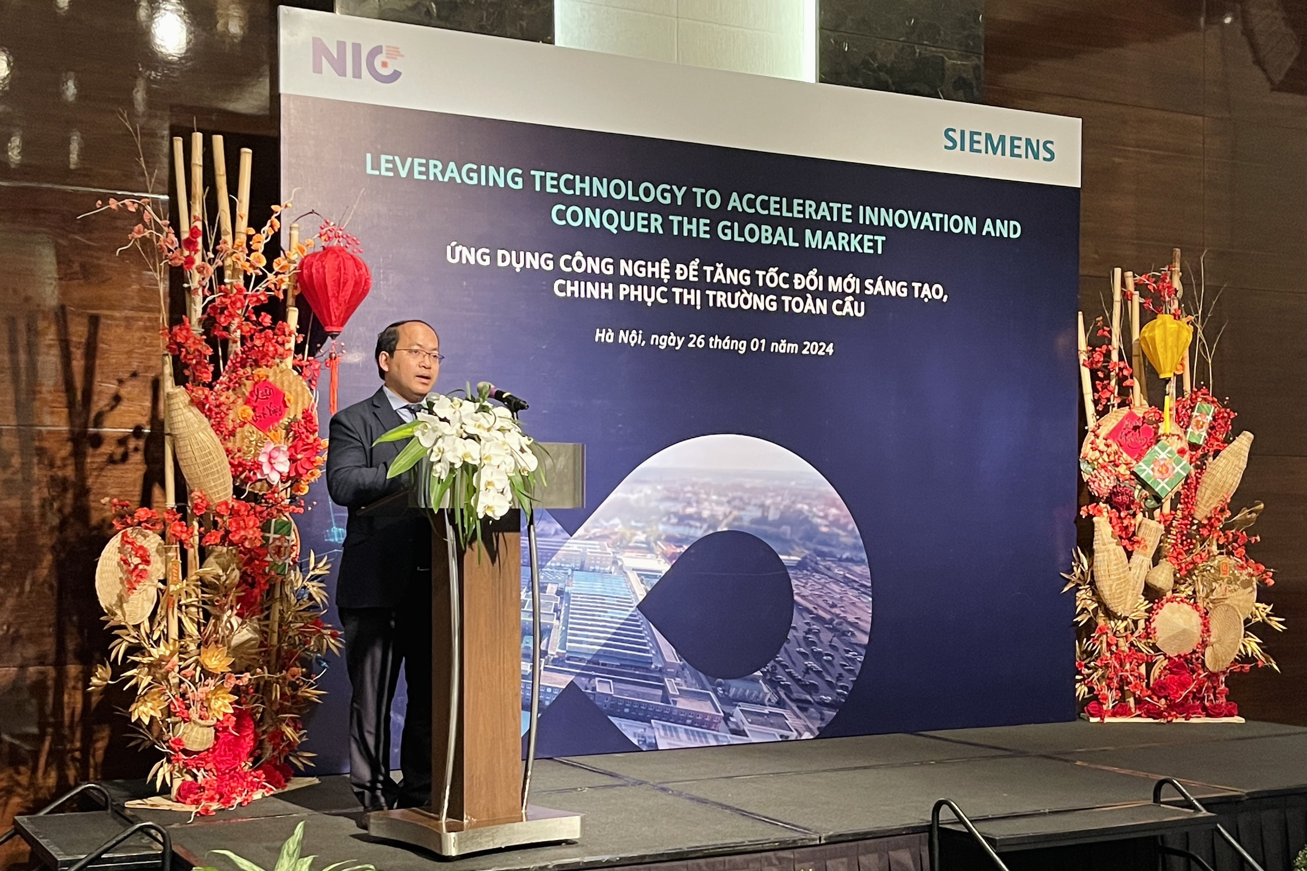 Ông Vũ Quốc Huy, Giám đốc NIC phát biểu tại Hội thảo.