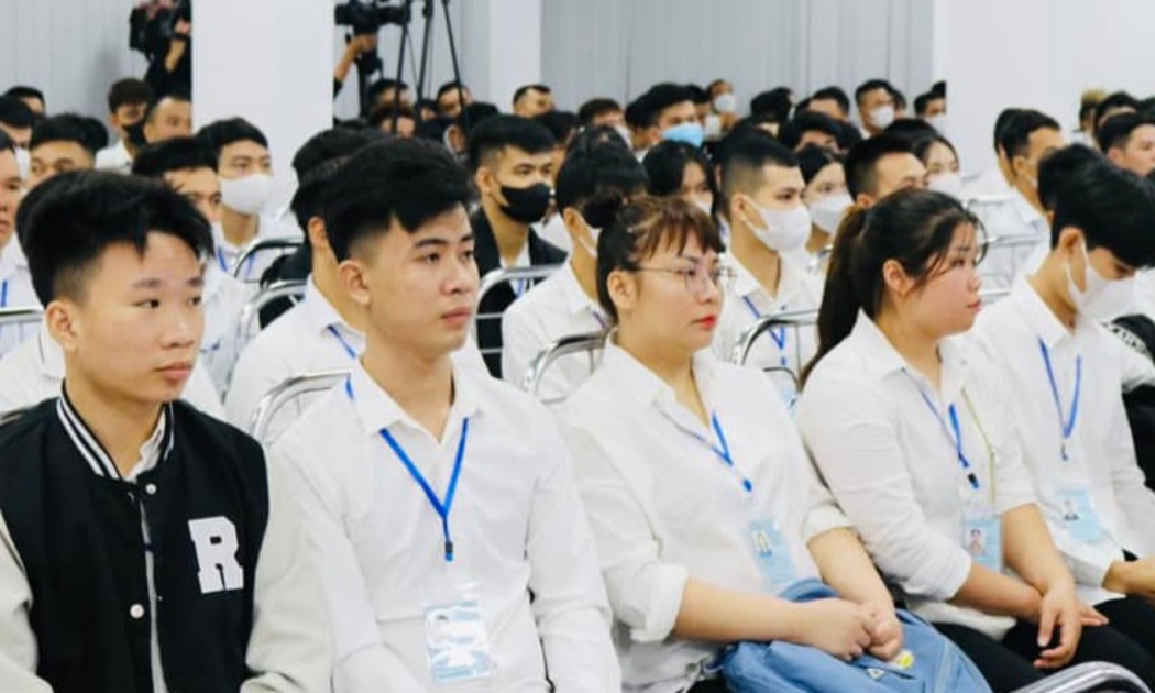 Giáo dục định hướng cho lao động trước khi đi làm việc ở nước ngoài. Ảnh - N.Dương.