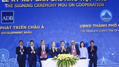 Da Nang looking to attract investment in high technology, seaports and aviation