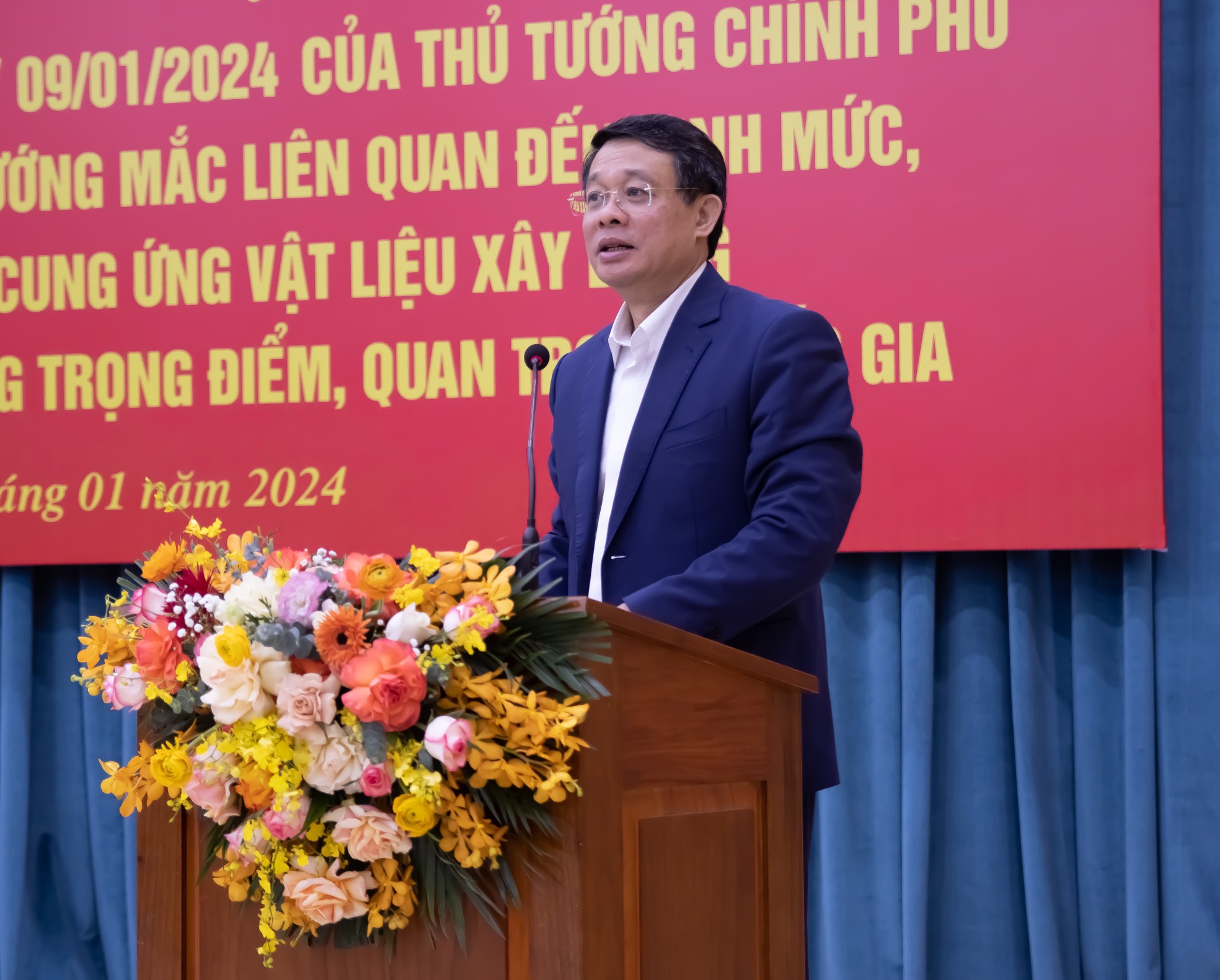 Thứ trưởng B&ugrave;i Hồng Minh ph&aacute;t biểu tại Hội nghị