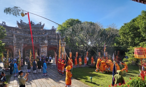 Nhiều hoạt động đặc sắc phục vụ du khách tại “Tết Huế