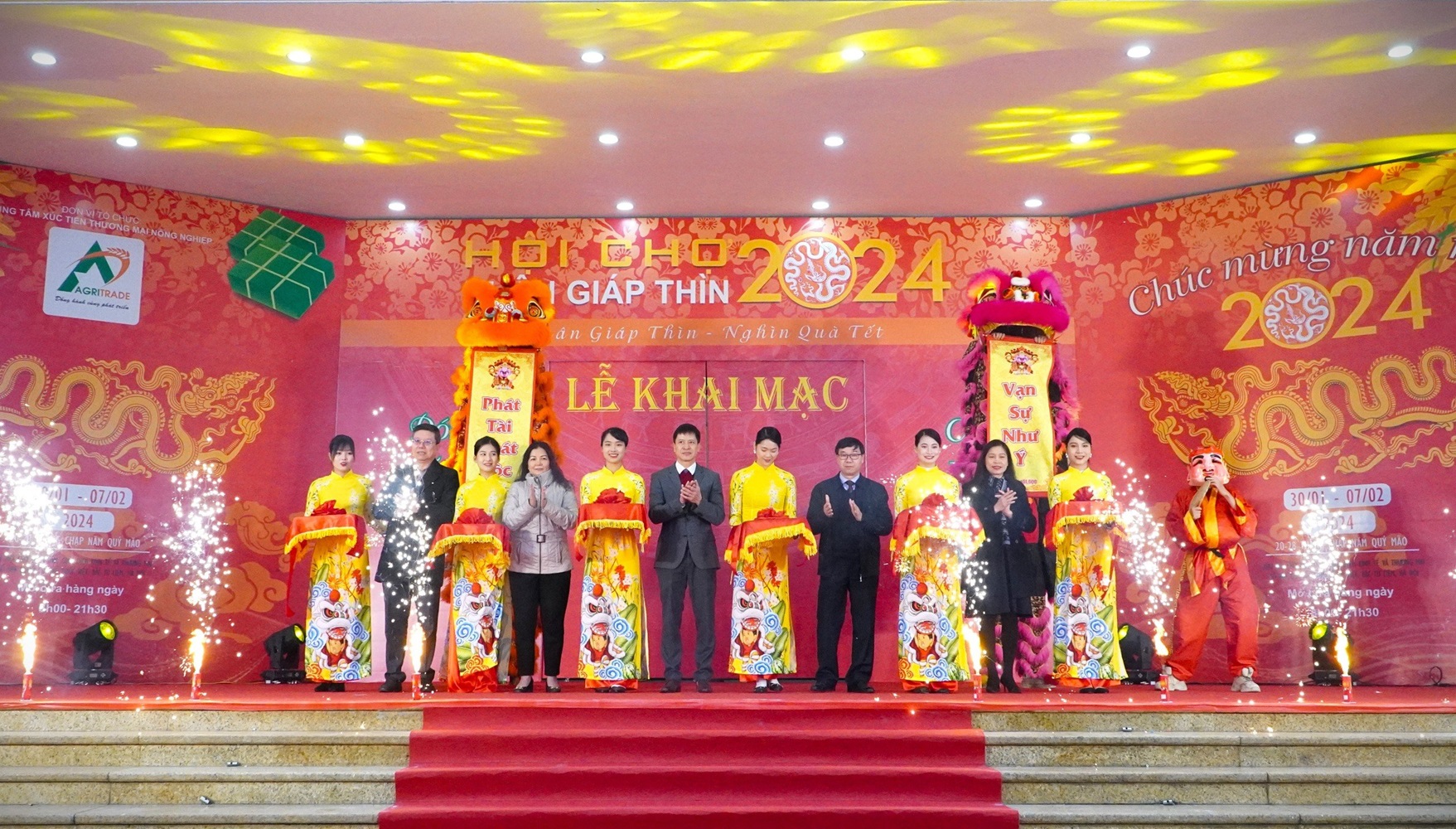 Lễ khai mạc hội chợ Xuân Giáp Thìn diễn ra vào sáng 30/1/2024.