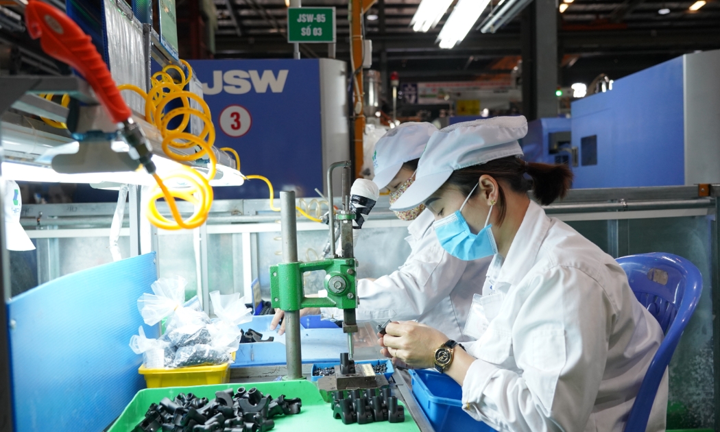Dây chuyền sản xuất tại NHH.