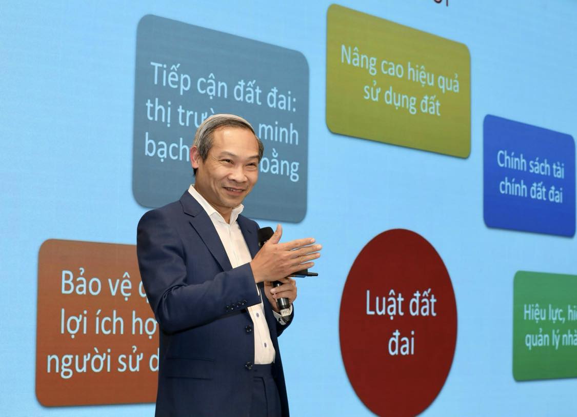 Mr. Phan Duc Hieu, Member of the National Assembly Economic Committee. (Photo: Viet Dung)