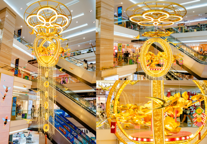 Kh&ocirc;ng gian Vườn Xu&acirc;n Sung T&uacute;c với kết cấu th&ocirc;ng tầng ấn tượng tại Vincom Center Đồng Khởi.