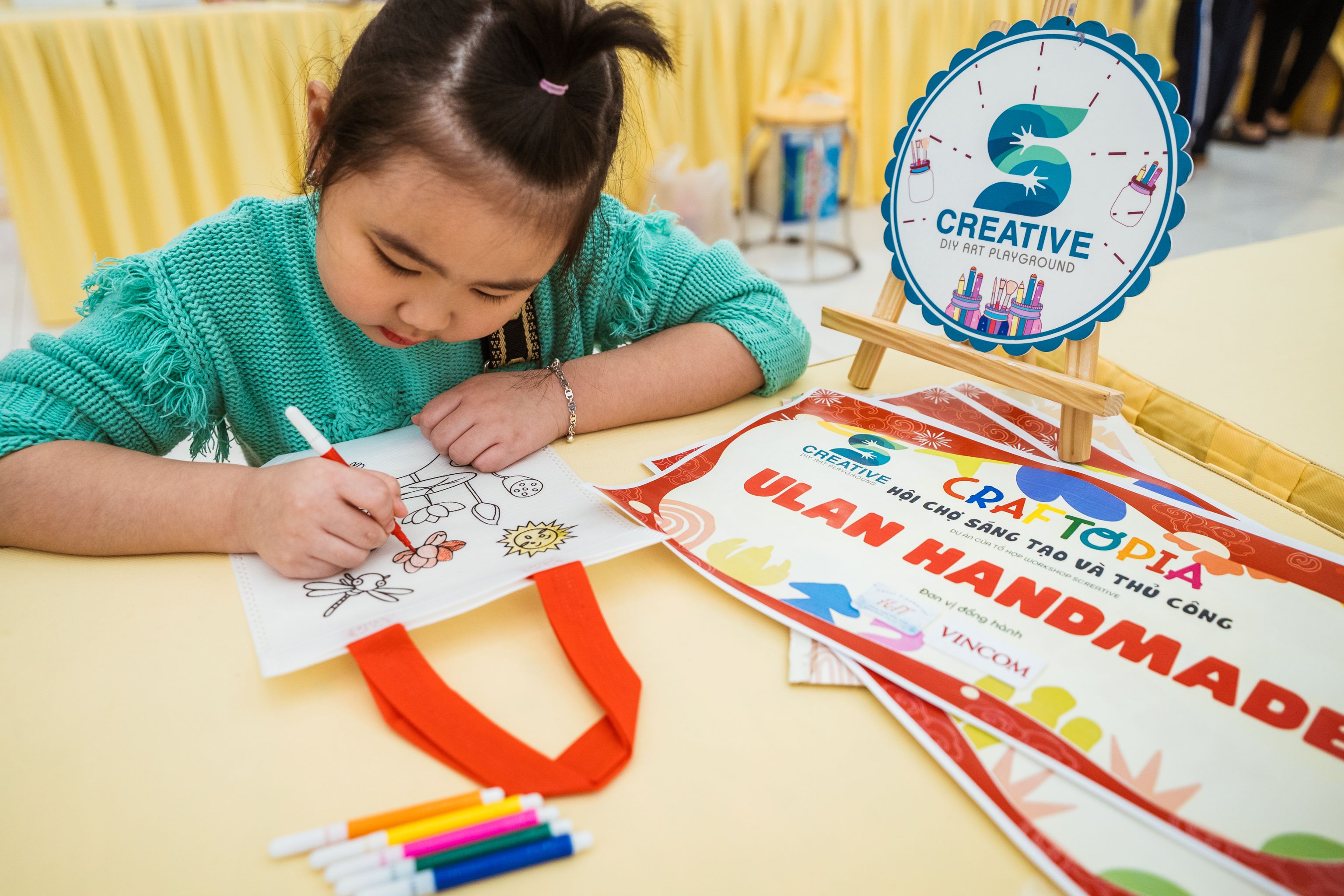 Kh&ocirc;ng gian trải nghiệm s&aacute;ng tạo hấp dẫn dịp Tết d&agrave;nh cho kh&aacute;ch h&agrave;ng tại TTTM Vincom.