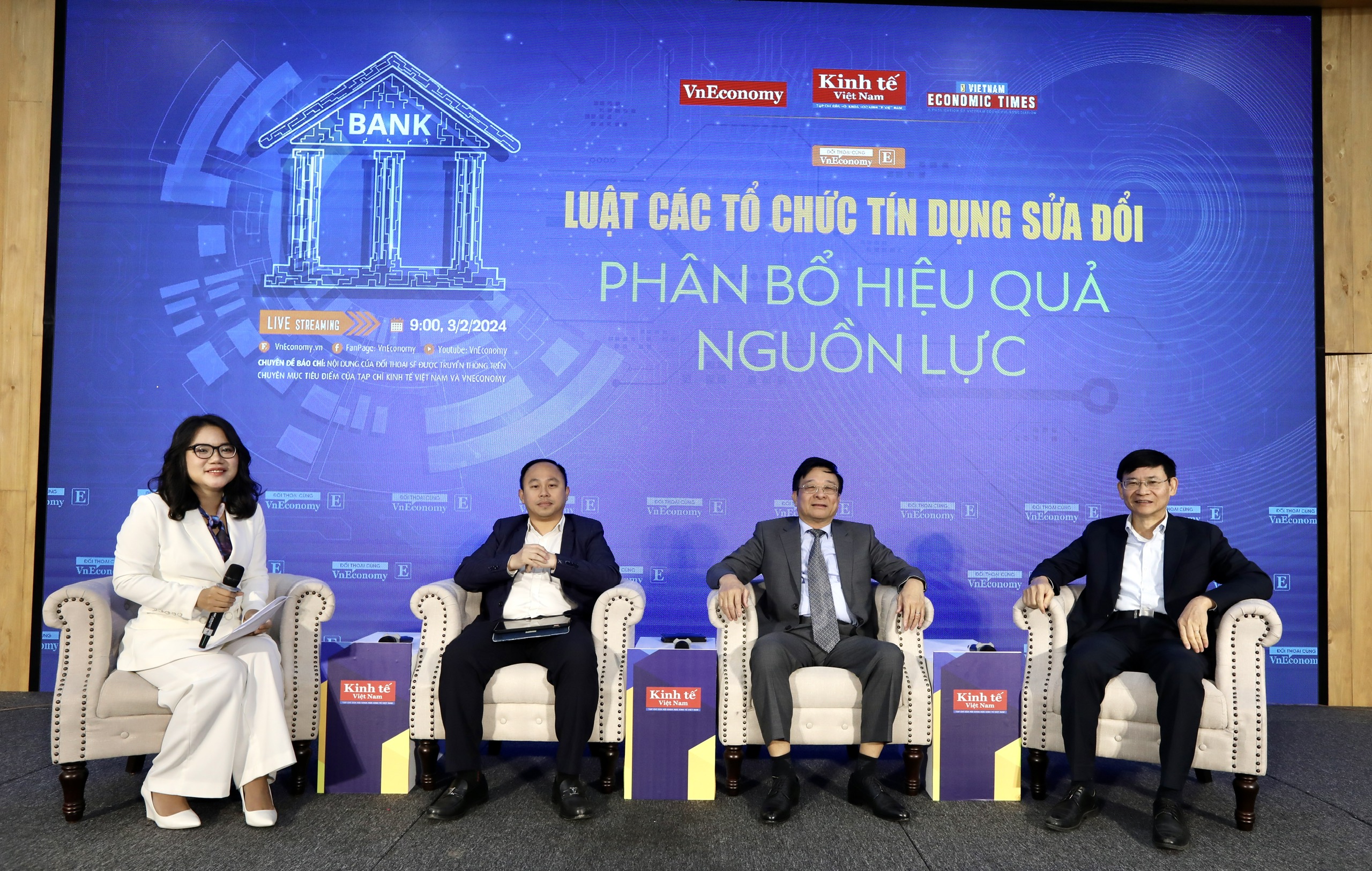 Toạ đàm "Luật Các tổ chức tín dụng sửa đổi: Phân bổ hiệu quả nguồn lực" - Ảnh: Việt Dũng.