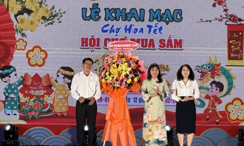 Gần 1.000 nông sản của 30 tỉnh thành quy tụ tại phiên chợ Tết TP.HCM