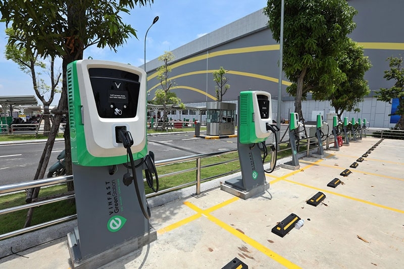 Vietnam announces eleven standards for electric vehicle charging stations