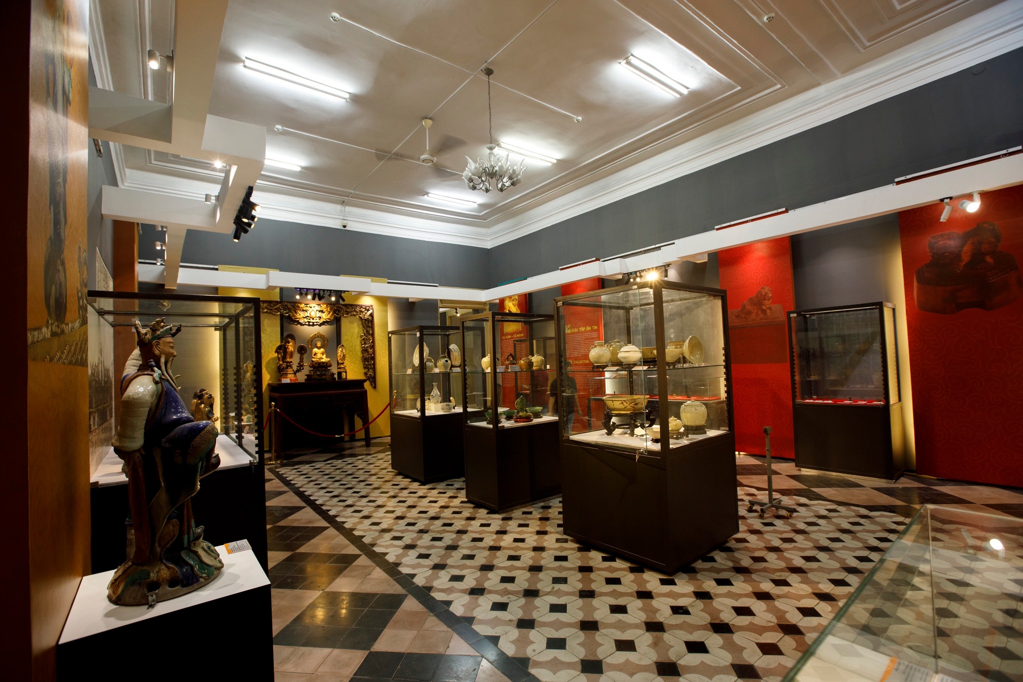 Triển l&atilde;m chuy&ecirc;n đề mang t&ecirc;n&nbsp;Du xu&acirc;n - Cổ ngoạn&nbsp;tại Bảo t&agrave;ng TP.HCM.