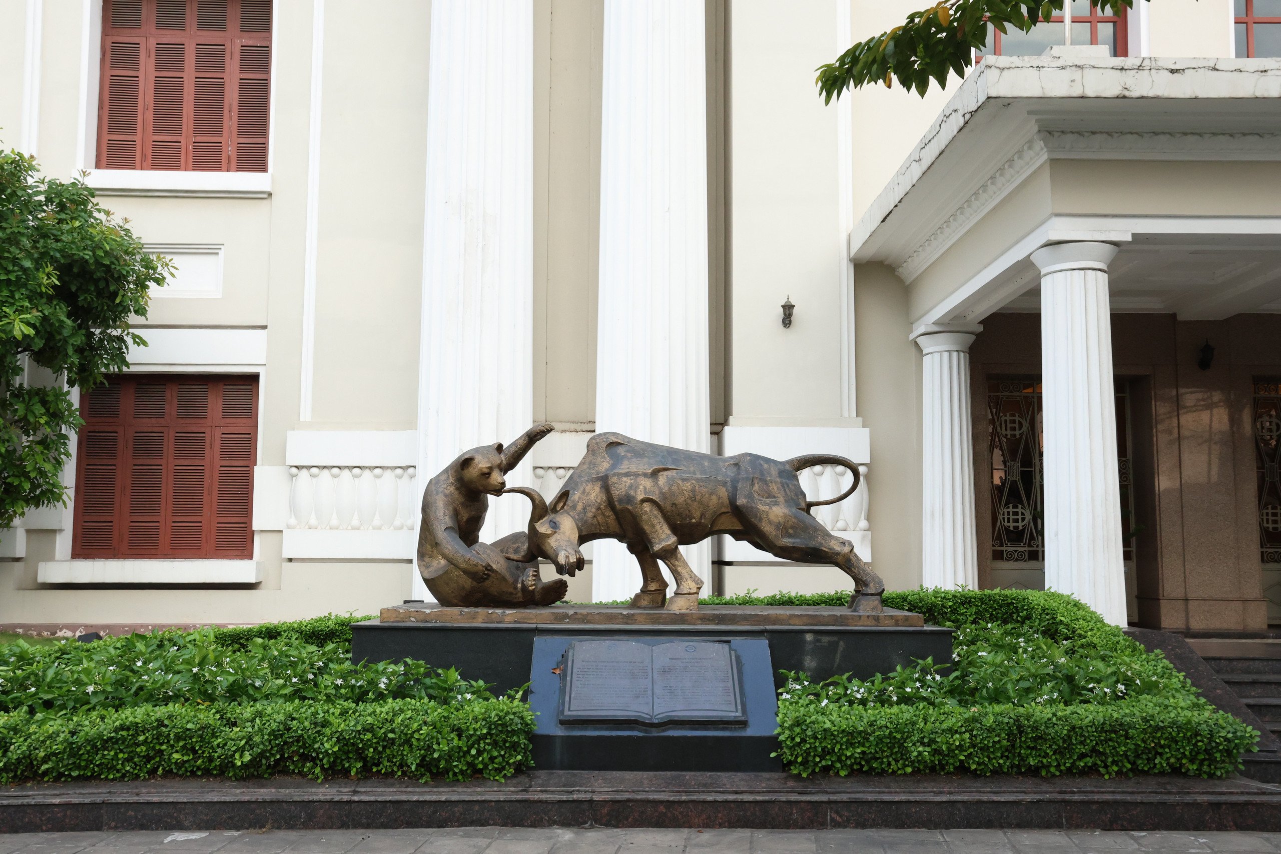 Thị trường cổ phiếu trên HoSE trong tháng 1/2024 tiếp tục đà tăng trưởng của năm 2023.