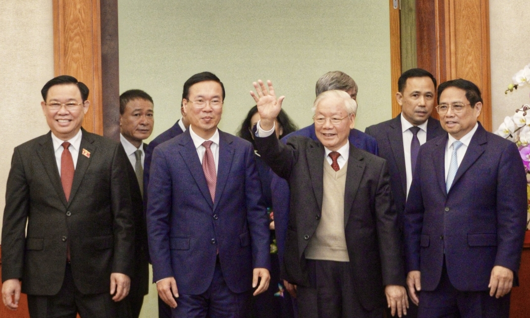 Tổng Bí thư Nguyễn Phú Trọng cùng các đồng chí lãnh đạo, nguyên lãnh đạo Đảng và Nhà nước dự chúc Tết - Ảnh: VGP