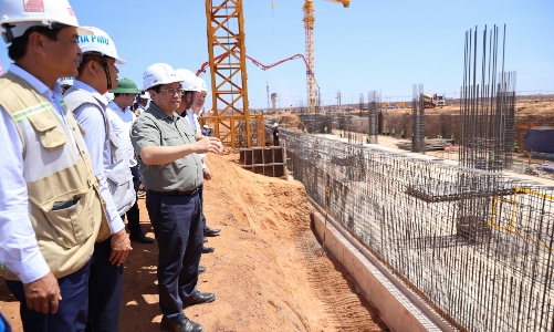 Thủ tướng yêu cầu phấn đấu rút ngắn tiến độ hoàn thành sân bay Long Thành từ 3-6 tháng