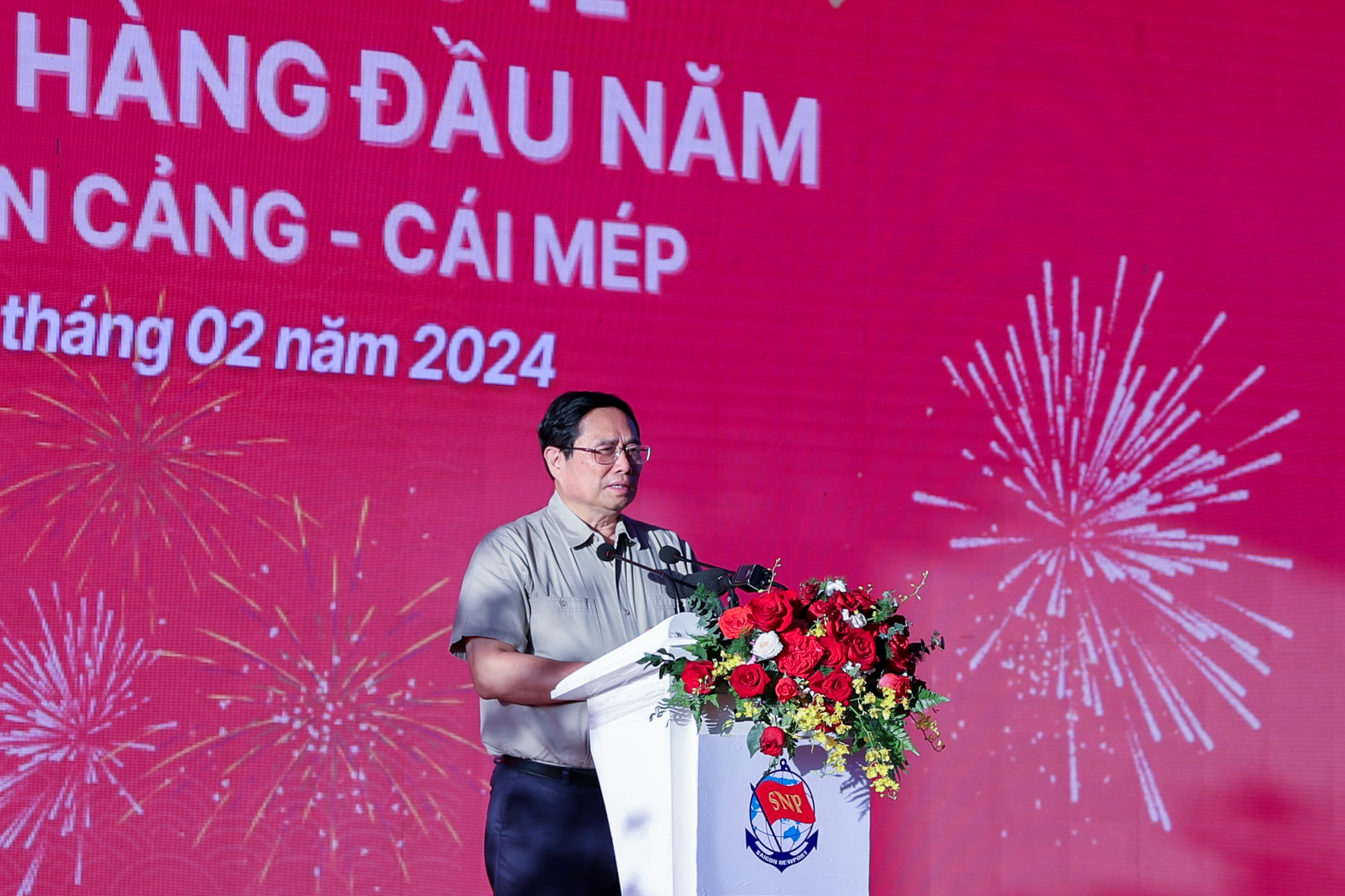 Thủ tướng phát biểu tại lễ đón tàu quốc tế và phát lệnh làm hàng đầu xuân Giáp Thìn 2024 tại cảng Quốc tế Tân Cảng-Cái Mép - Ảnh: VGP