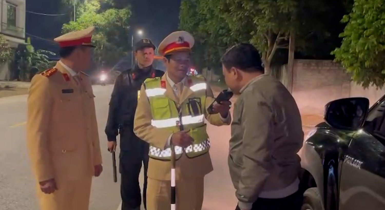 Lực lượng cảnh sát giao thông Thanh Hóa xuyên Tết kiểm tra, xử lý vi phạm nồng độ cồn