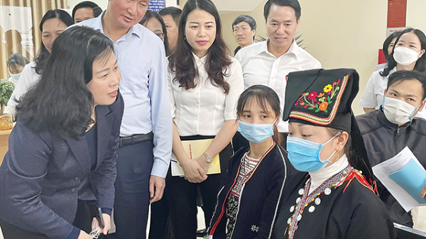 Ngành y tế khơi thông nguồn lực, tạo nền tảng phát triển