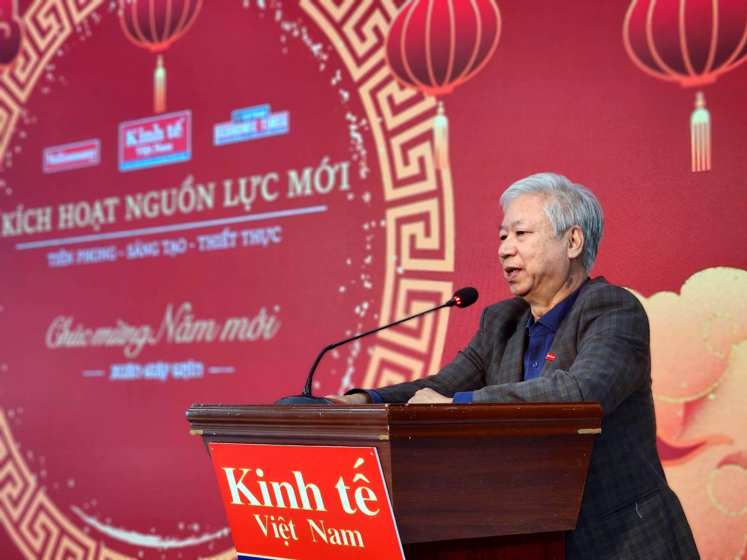 &Ocirc;ng Đ&agrave;o Quang B&iacute;nh, Tổng Gi&aacute;m đốc Tạp ch&iacute; Kinh tế Việt Nam, ph&aacute;t biểu. Ảnh: Việt Tuấn.