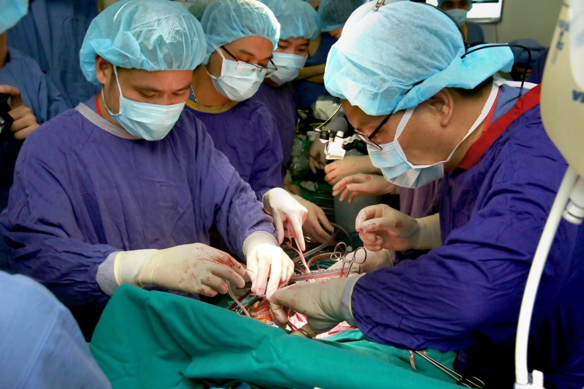 Một ca phẫu thuật ghép tạng.