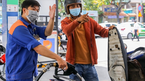 Giá xăng dầu đồng loạt tăng mạnh ngay sau Tết
