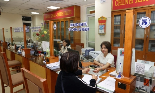 Ban Bí thư yêu cầu không để xảy ra tình trạng nghỉ Tết kéo dài, lơ là công việc