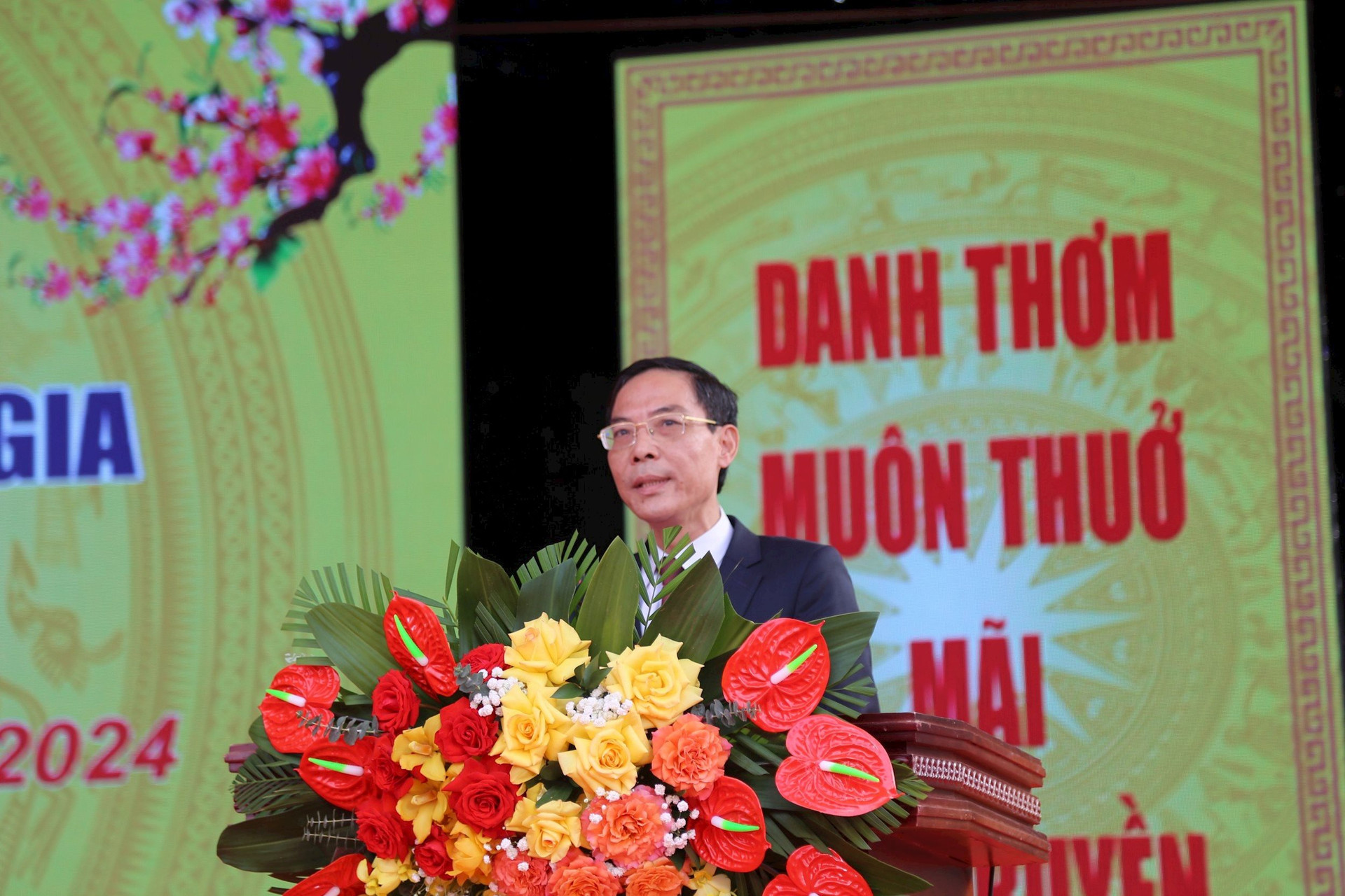 Phó Chủ tịch UBND tỉnh Thanh Hóa Đầu Thanh Tùng phát biểu tại lễ hội