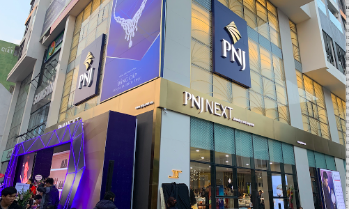 Lợi nhuận PNJ giảm mạnh trong tháng đầu năm do Tết và Ngày Lễ thần tài đến muộn 