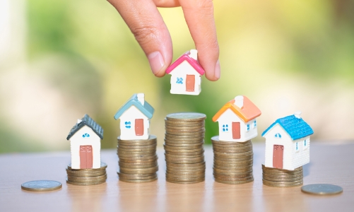 Không nên nhìn vào tăng trưởng lợi nhuận của doanh nghiệp bất động sản để đầu tư cổ phiếu?