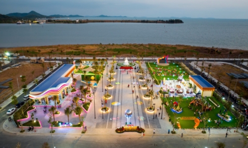 New Vegas Center - Hà Tiên: Lộng lẫy sắc màu, rộn ràng lễ hội