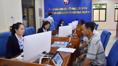 Nghe An boosts administrative reform to attract investors