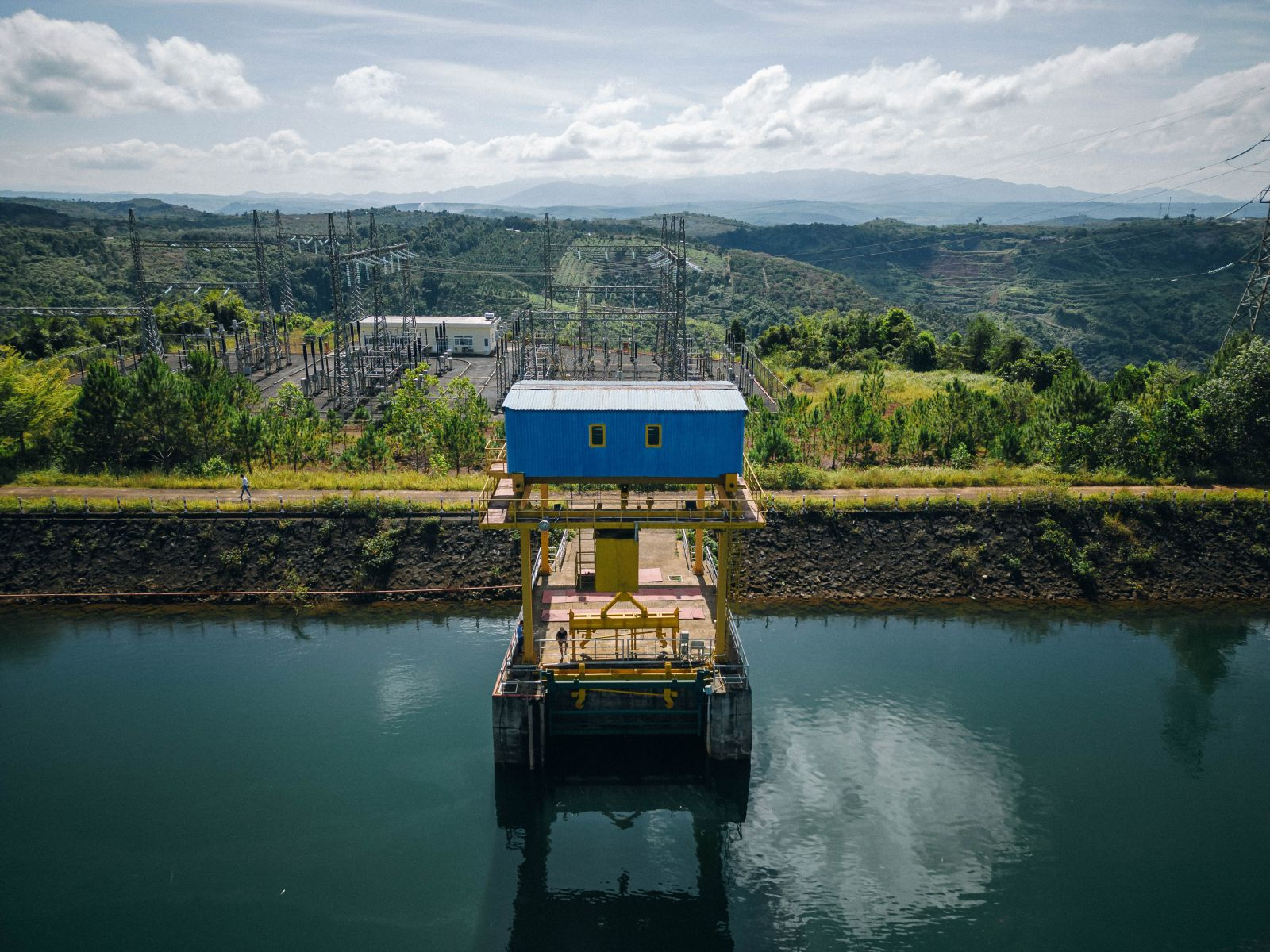 Nhà máy thủy điện Đăk R'Tih 