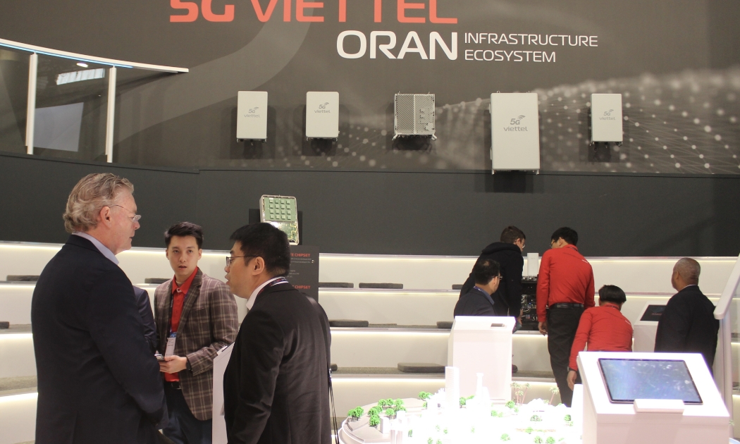 Đây là 2 trong số 17 sản phẩm đại diện cho hệ sinh thái công nghệ được Viettel giới thiệu tại sự kiện thường niên lớn nhất trong ngành công nghệ di động năm 2024.