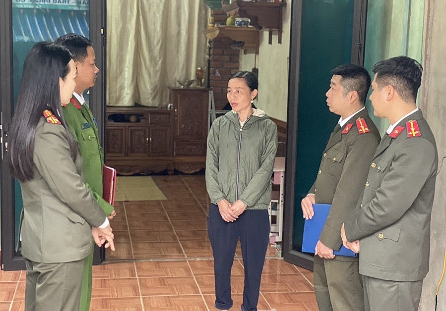 Công an huyện Quảng Xương, tỉnh Thanh Hóa tuyên truyền, vận động nhân dân chấp hành nghiêm các quy định về xuất, nhập cảnh