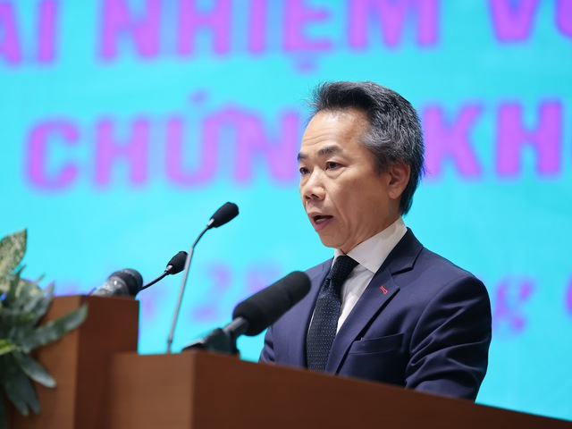 Ông Johan Nyvene, Chủ tịch Công ty cổ phần chứng khoán TPHCM. 