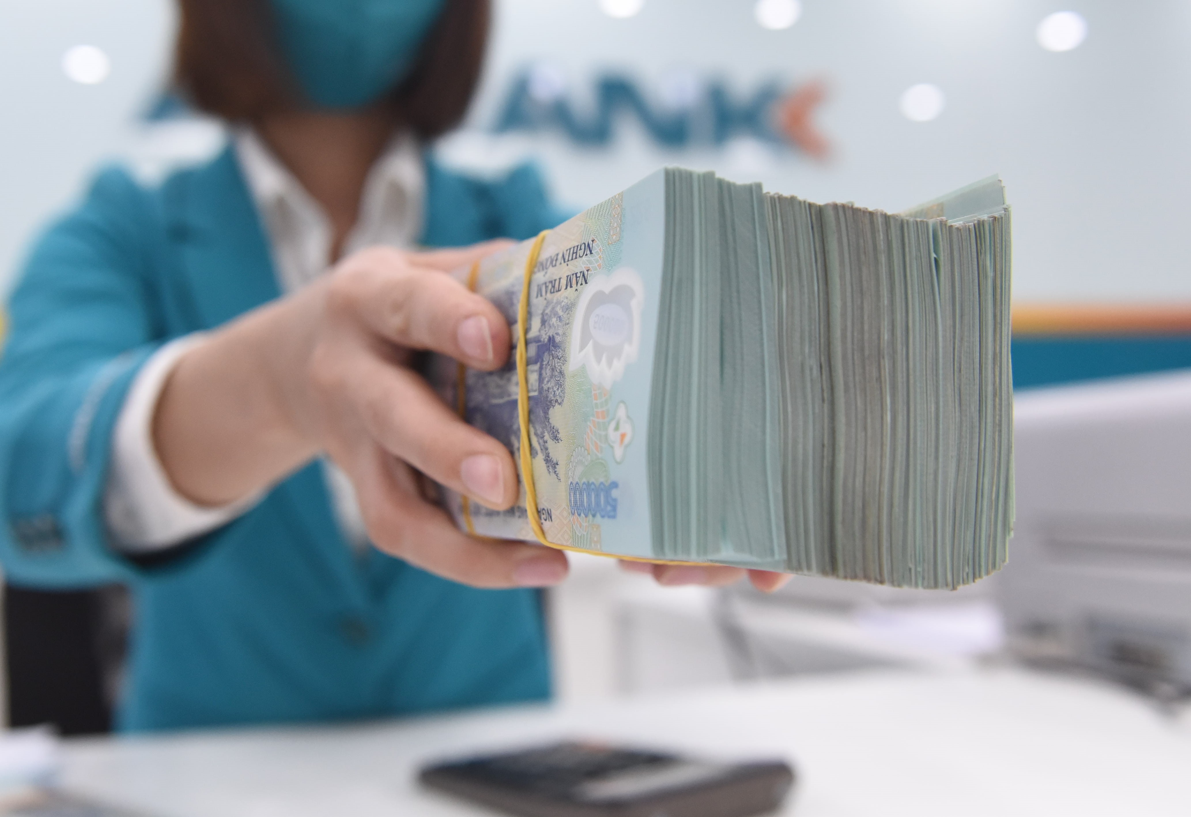 Vốn tín dụng ưu đãi dành cho doanh nghiệp TP.HCM trong năm 2024 đạt gần 510.000 tỷ đồng, cao nhất từ trước đến nay